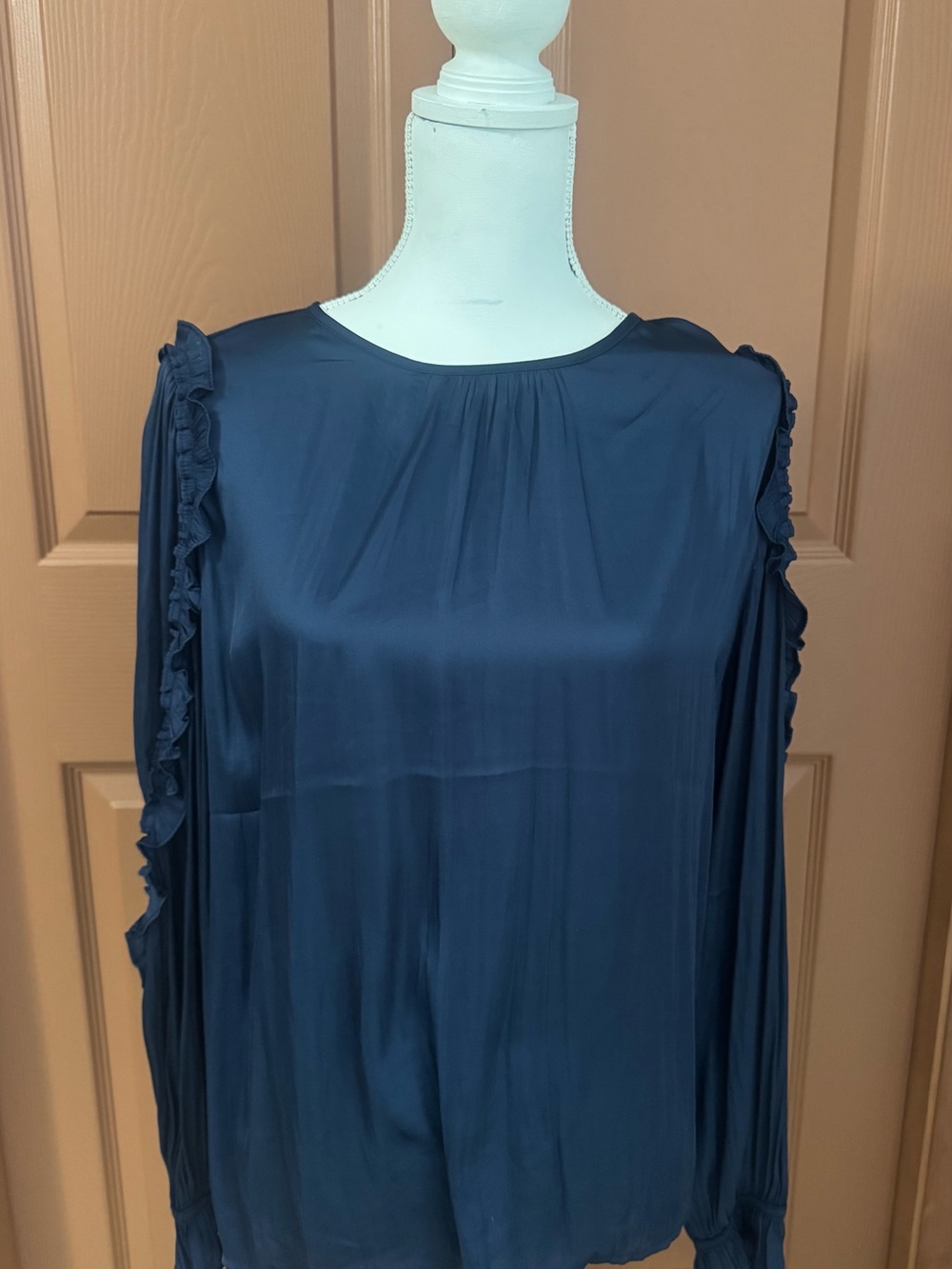 LOFT Dark Navy Pullover Top